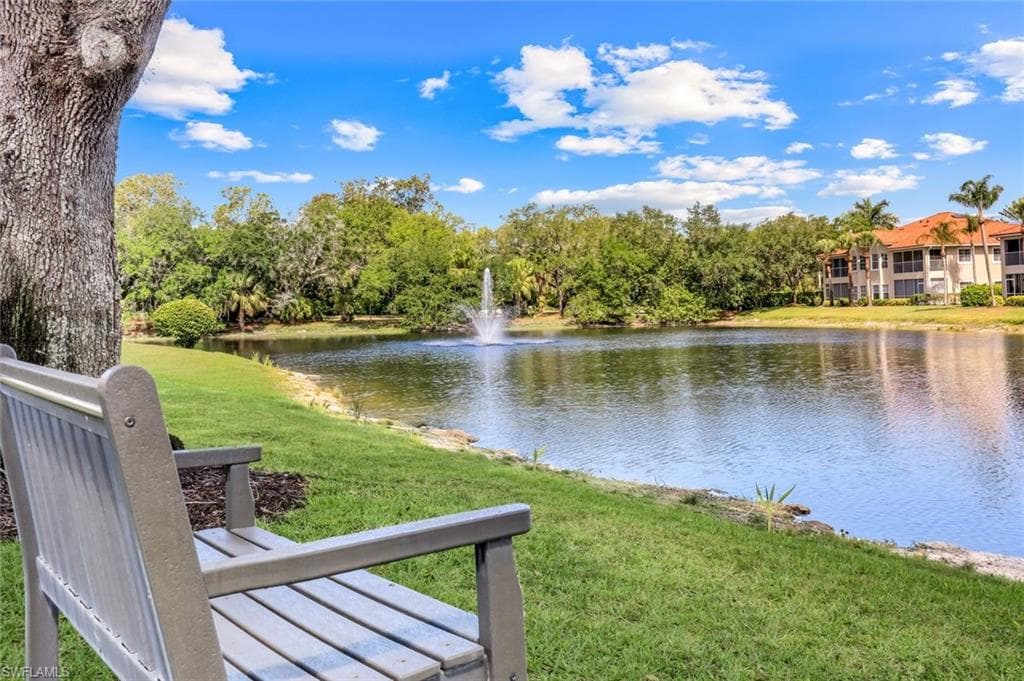 6260 Bellerive Ave 402, Naples, FL 34119-6