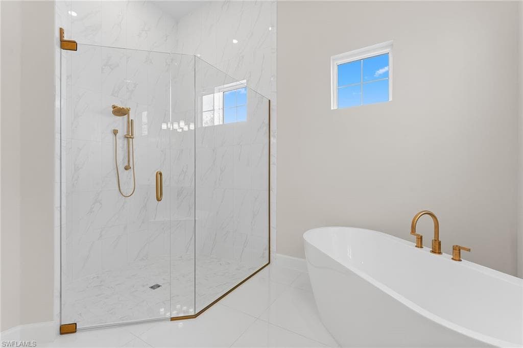 15456 Turin Dr, Naples, FL 34114-19
