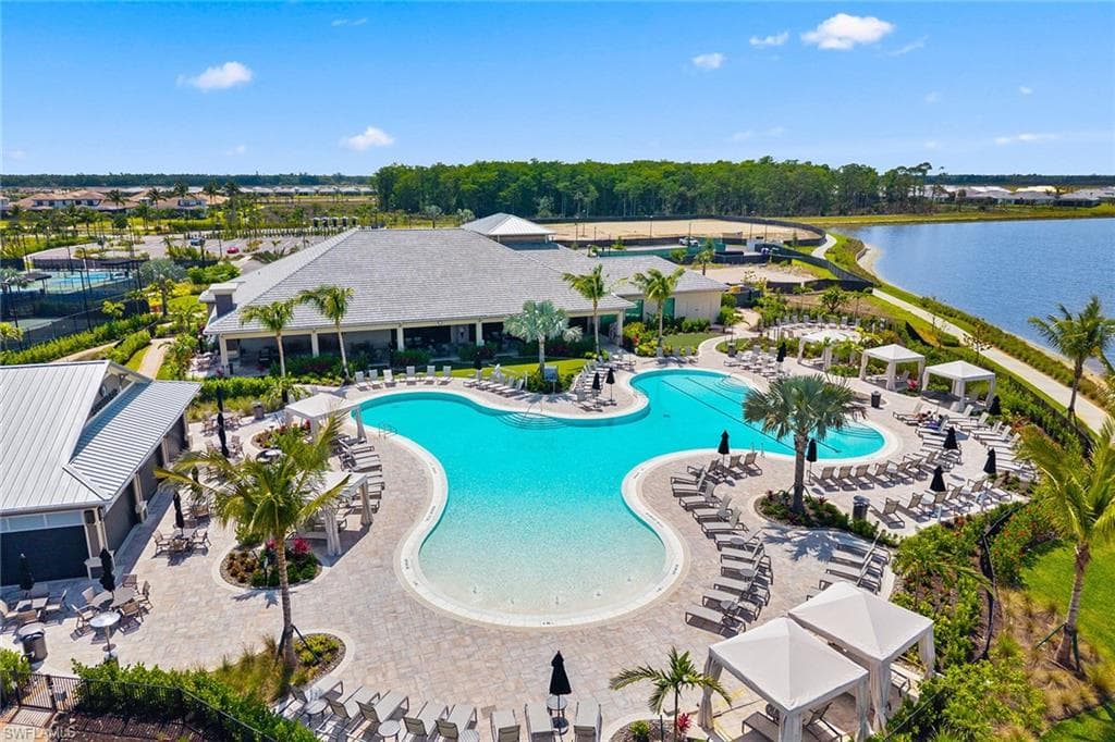 15456 Turin Dr, Naples, FL 34114-45