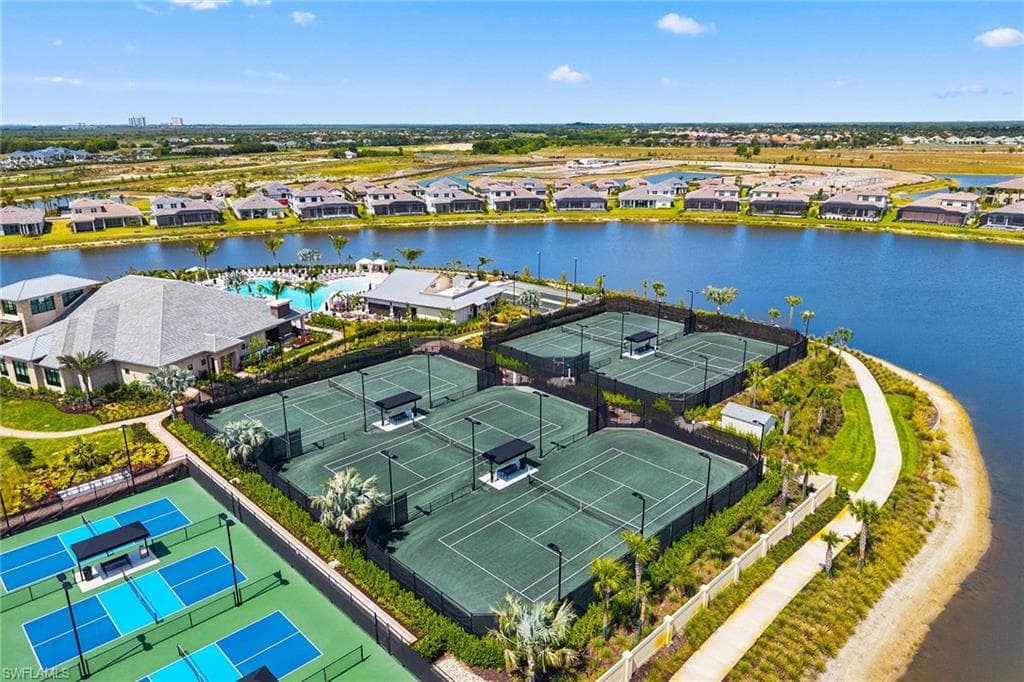 15456 Turin Dr, Naples, FL 34114-46