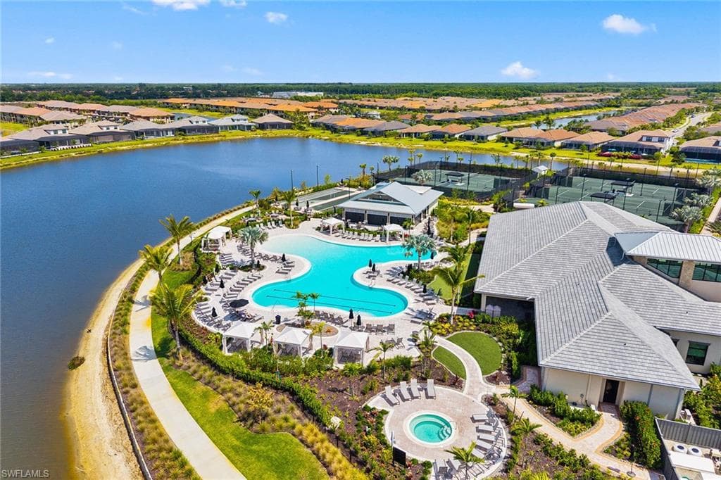15456 Turin Dr, Naples, FL 34114-47