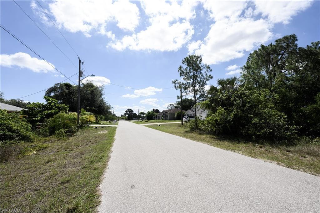 5325 Belrose St, Lehigh Acres, FL 33971-8