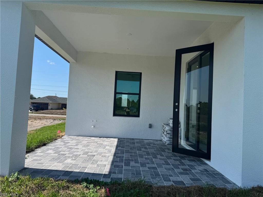 4206 15th St SW, Lehigh Acres, FL 33976-18