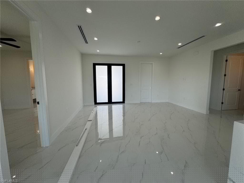 4206 15th St SW, Lehigh Acres, FL 33976-4