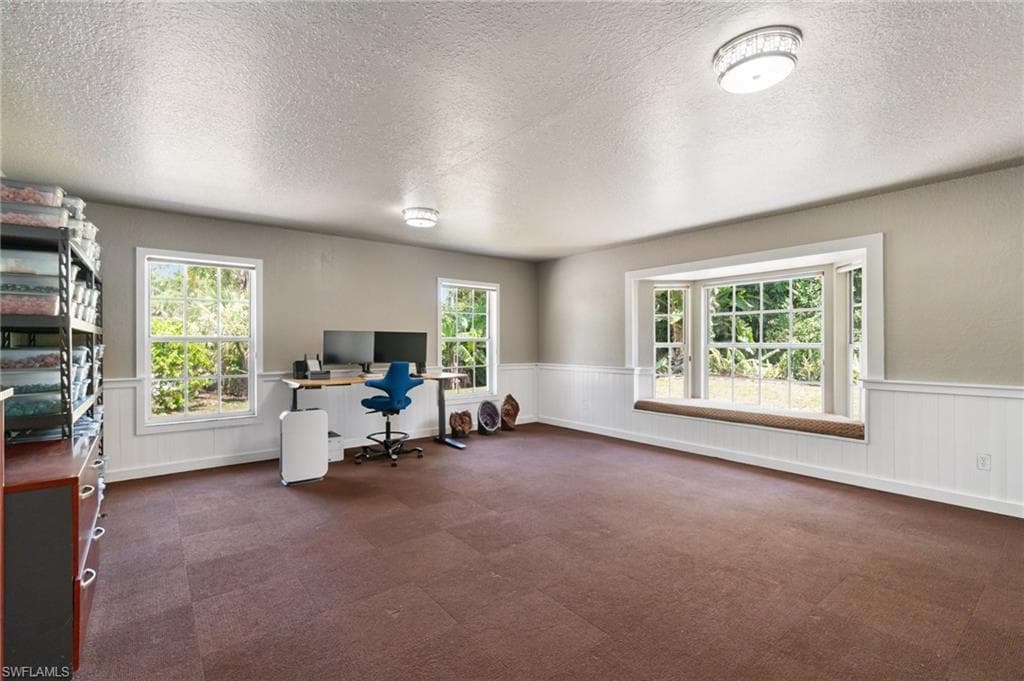 681 23rd St NW, Naples, FL 34120-19