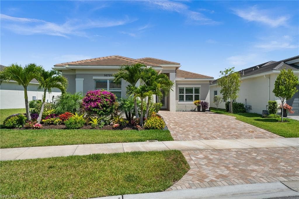 16706 Calistoga Dr, Bonita Springs, FL 34135-32