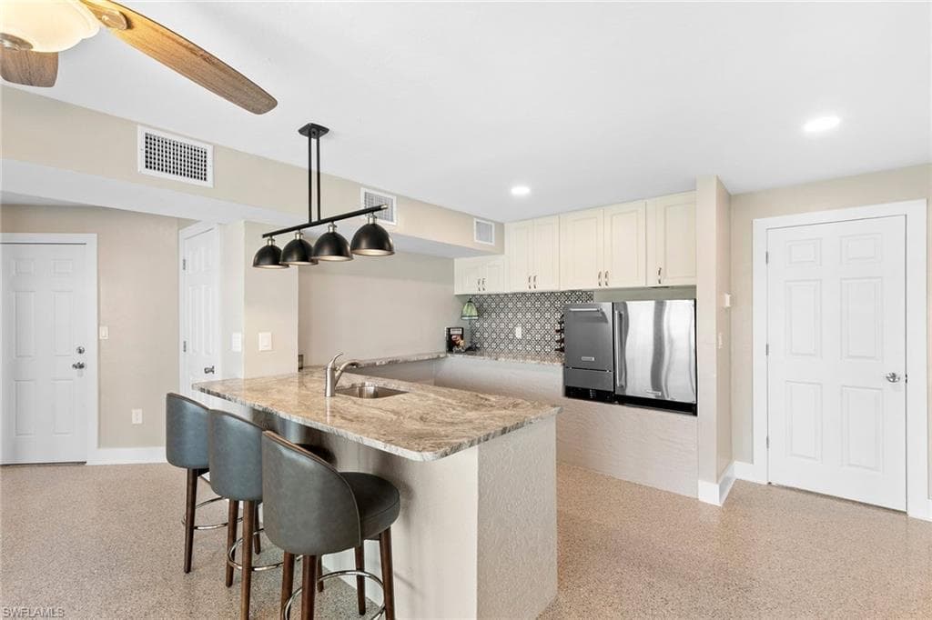 21531 Madera Rd, Fort Myers Beach, FL 33931-24