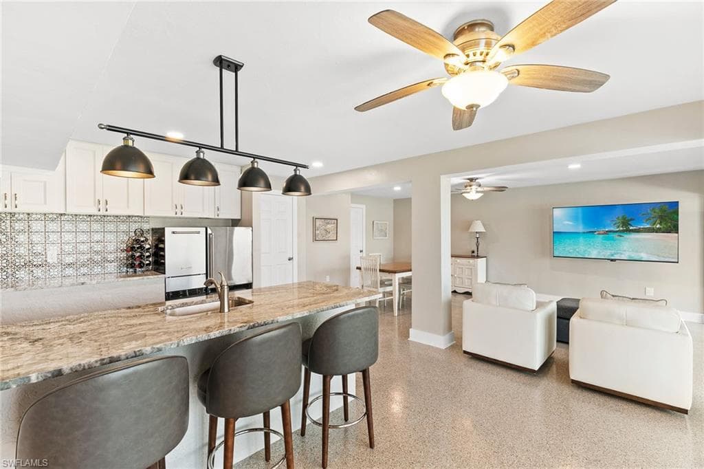 21531 Madera Rd, Fort Myers Beach, FL 33931-25