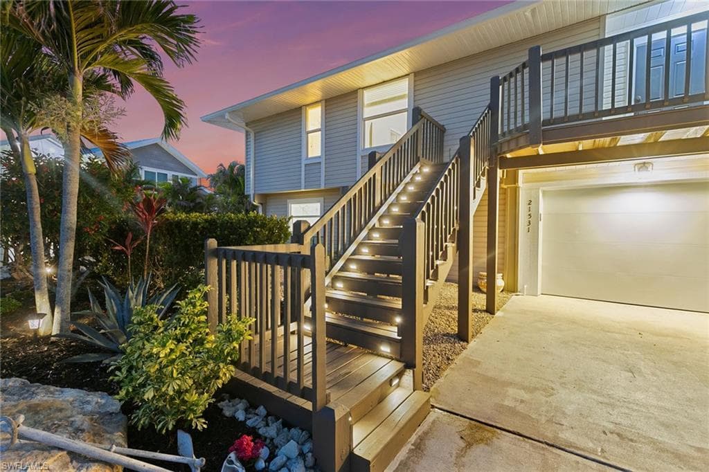 21531 Madera Rd, Fort Myers Beach, FL 33931-1