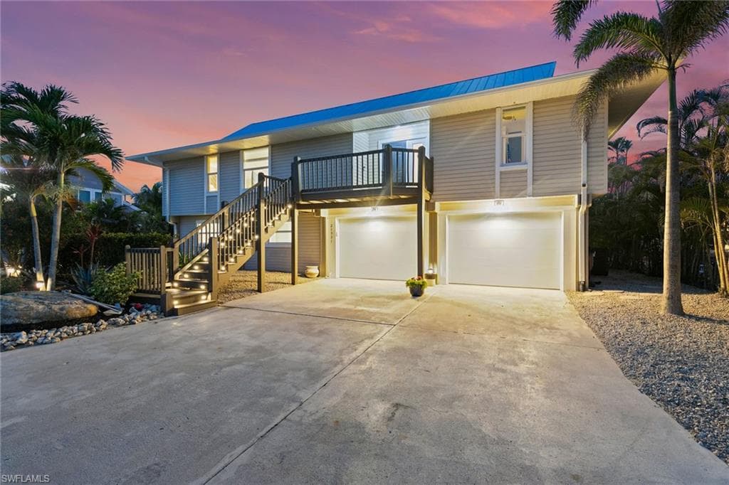 21531 Madera Rd, Fort Myers Beach, FL 33931-2