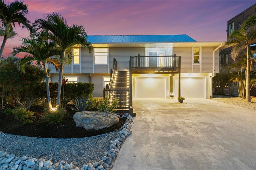 21531 Madera Rd, Fort Myers Beach, FL 33931-3