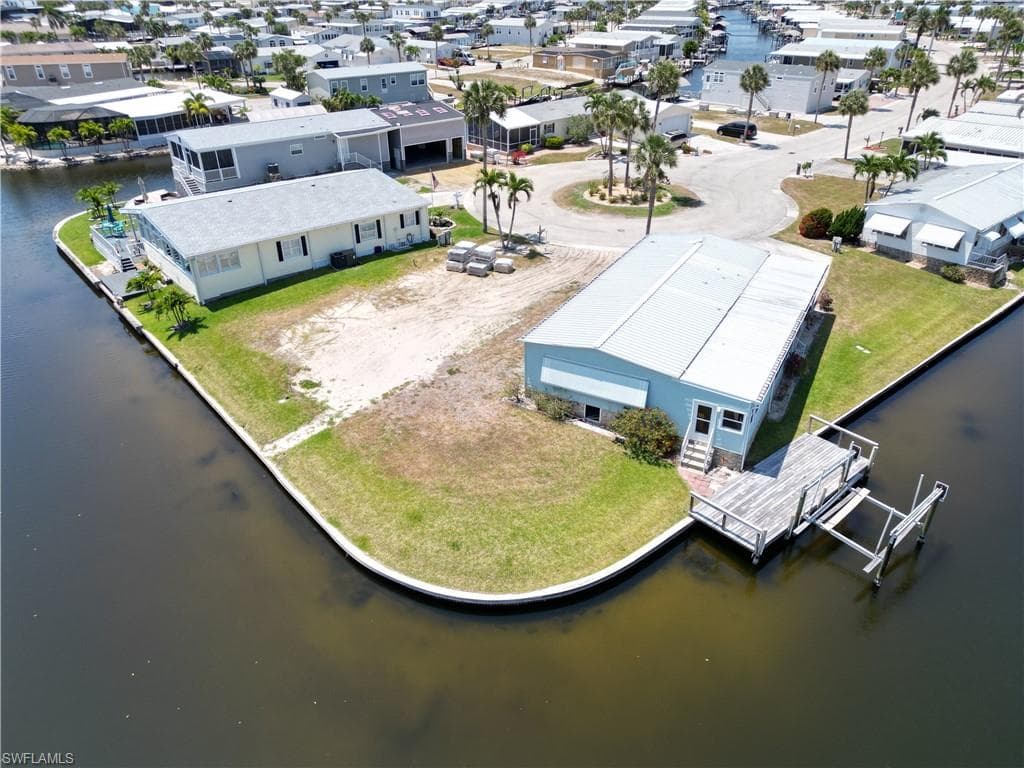 17931 Peppard Dr, Fort Myers Beach, FL 33931-8