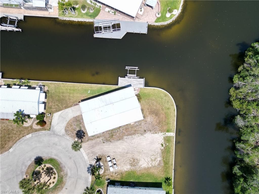 17931 Peppard Dr, Fort Myers Beach, FL 33931-10