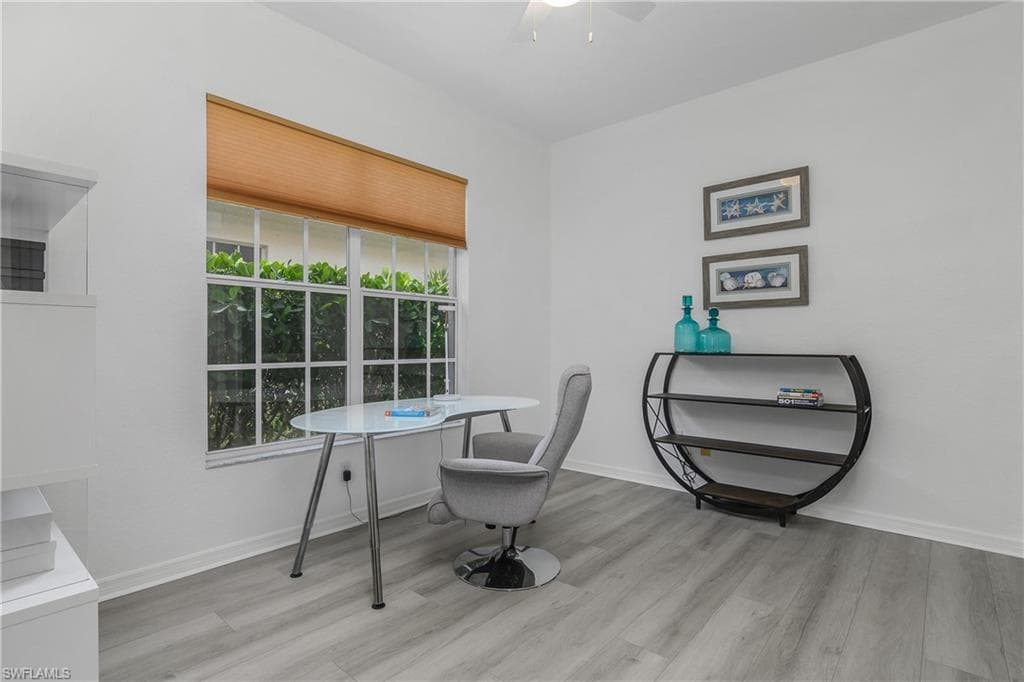 170 Vista Ln, Naples, FL 34119-17