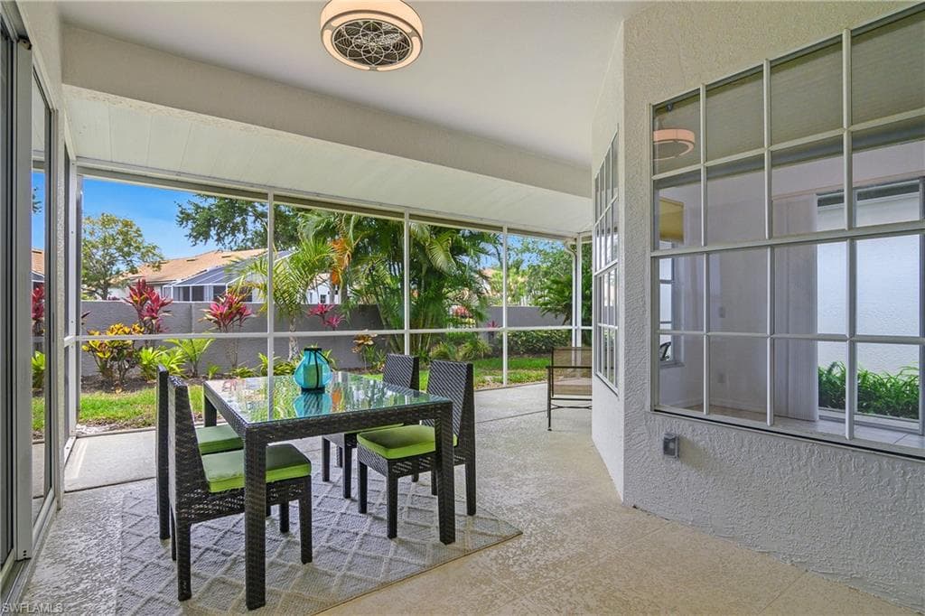 170 Vista Ln, Naples, FL 34119-20