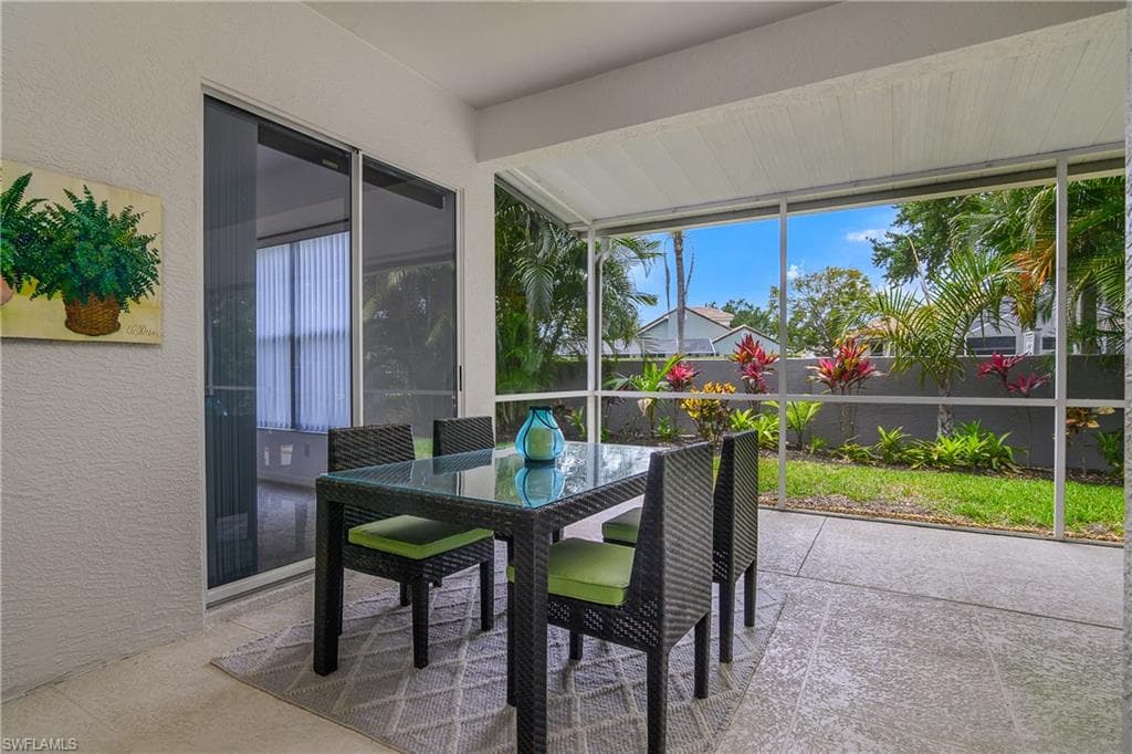 170 Vista Ln, Naples, FL 34119-21