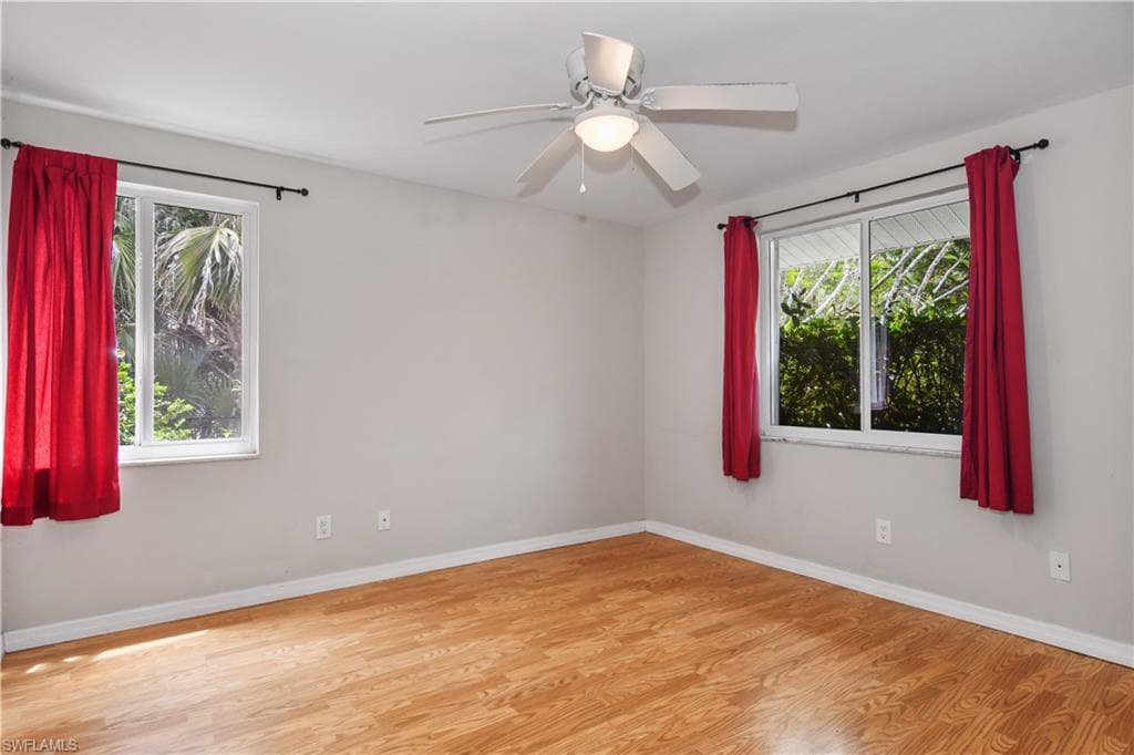 28058 Oak Ln, Bonita Springs, FL 34135-2