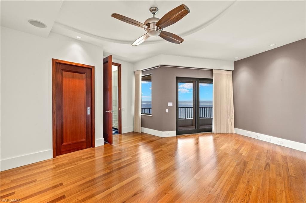 625 La Peninsula Blvd 625, Naples, FL 34113-17