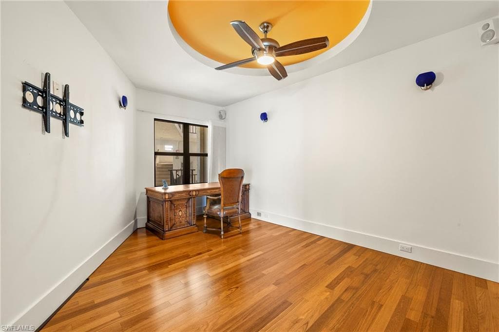 625 La Peninsula Blvd 625, Naples, FL 34113-23