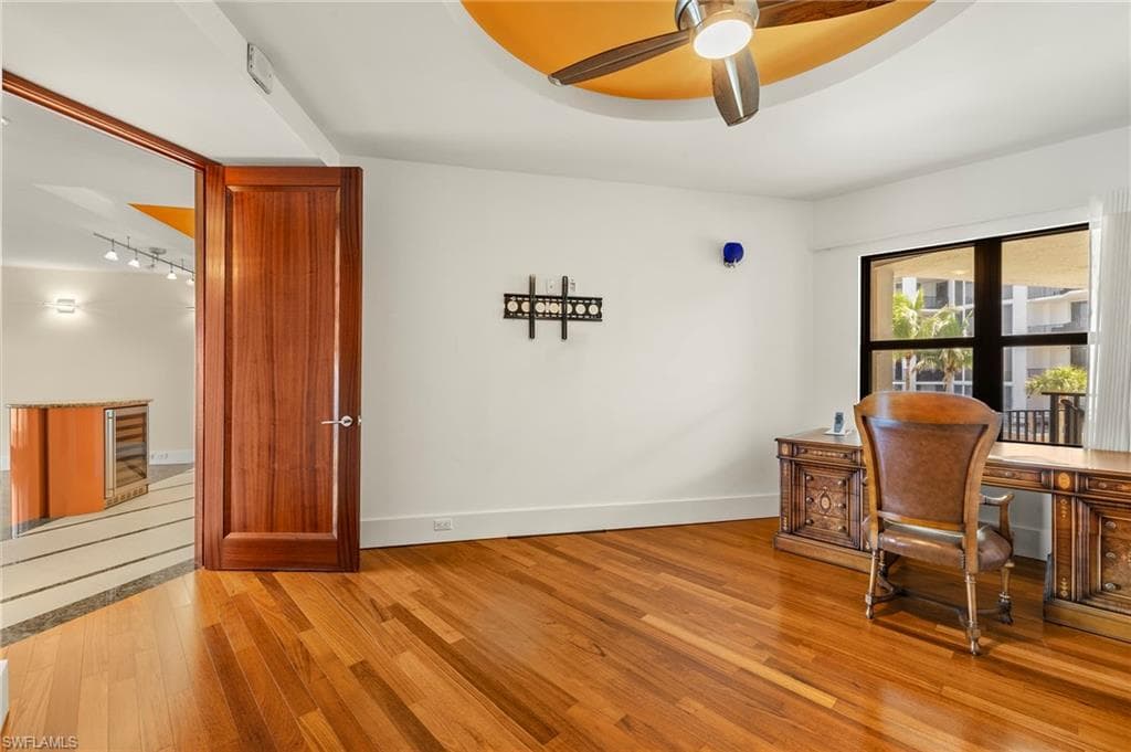625 La Peninsula Blvd 625, Naples, FL 34113-24