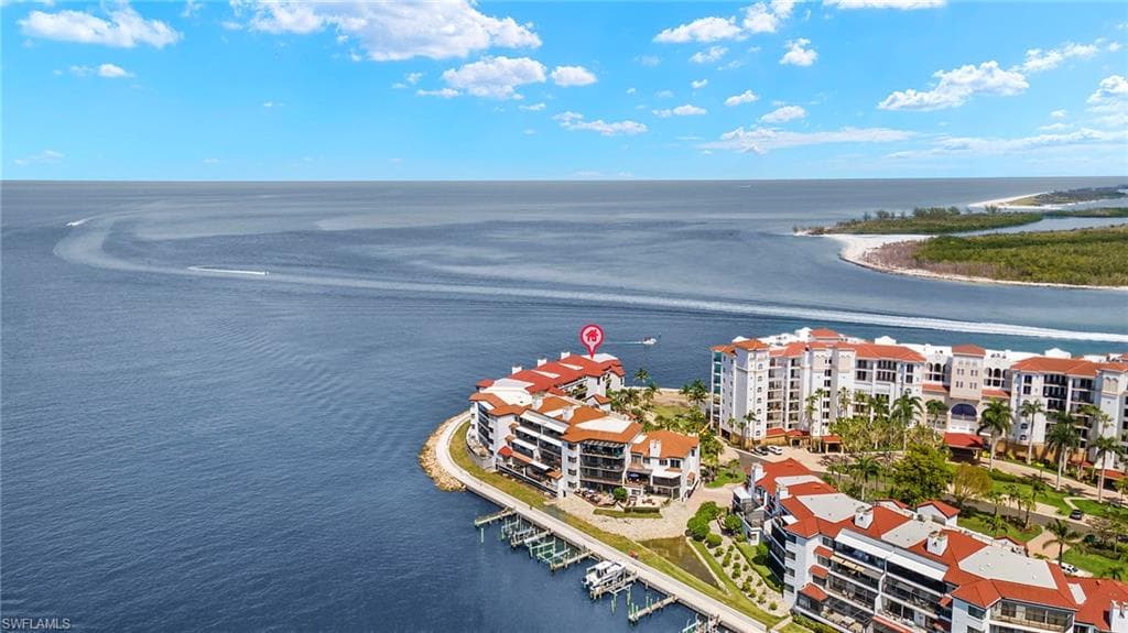 625 La Peninsula Blvd 625, Naples, FL 34113-31