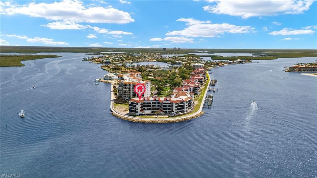 625 La Peninsula Blvd 625, Naples, FL 34113-34