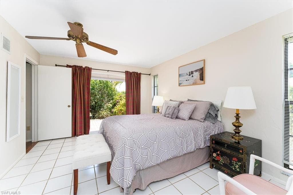 116 Short Ct, Naples, FL 34112-17