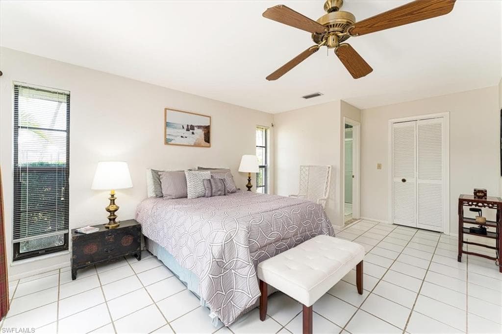 116 Short Ct, Naples, FL 34112-20