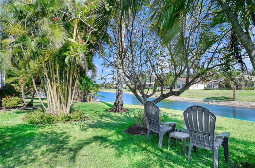 816 Mount Hood Ct, Naples, FL 34104-15