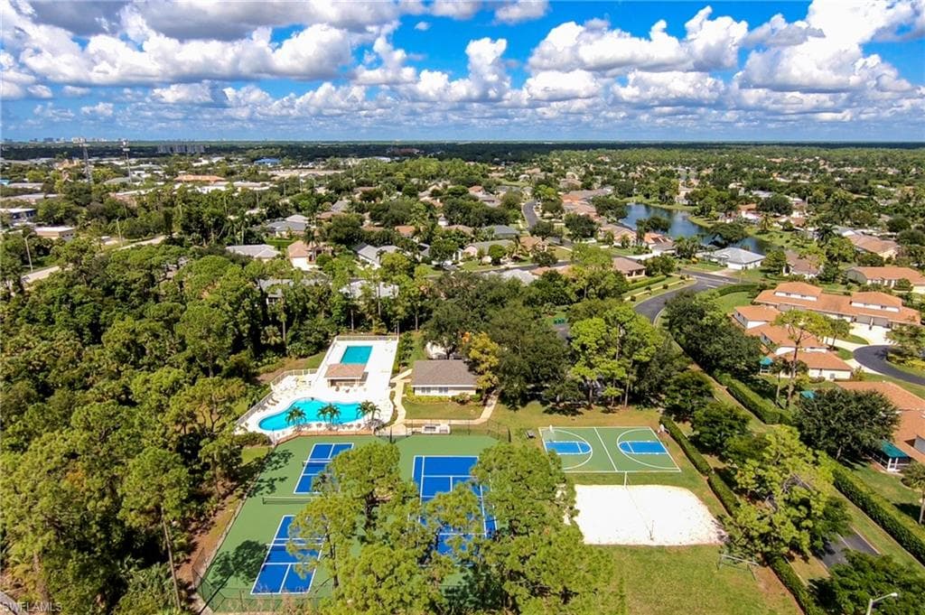 816 Mount Hood Ct, Naples, FL 34104-20