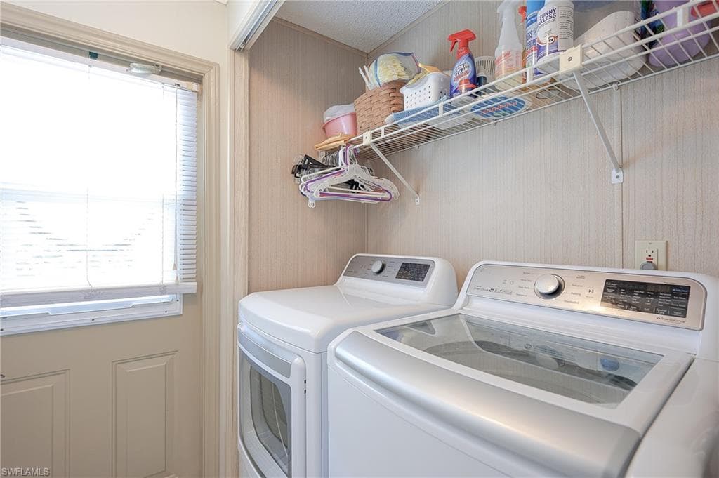 149 Kim Dr 149, Naples, FL 34104-12