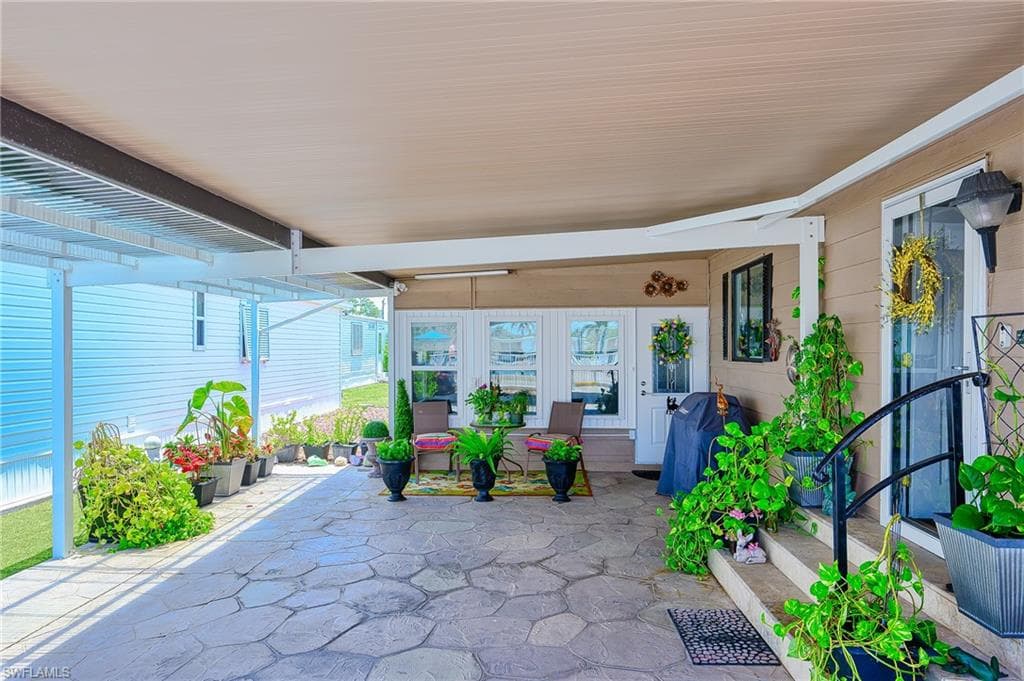 149 Kim Dr 149, Naples, FL 34104-17