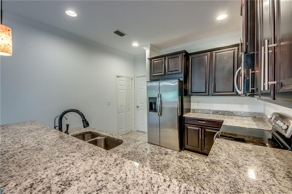 19530 Bowring Park Rd 106, Fort Myers, FL 33967-9