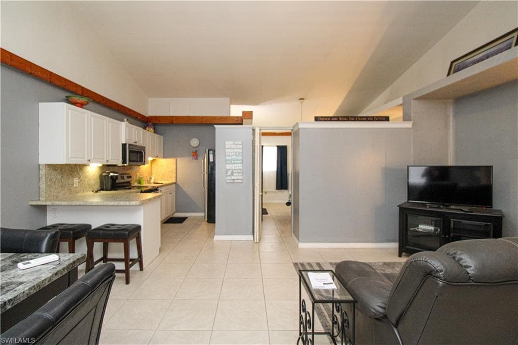 826 Wiggins Pass Rd 306, Naples, FL 34110-13