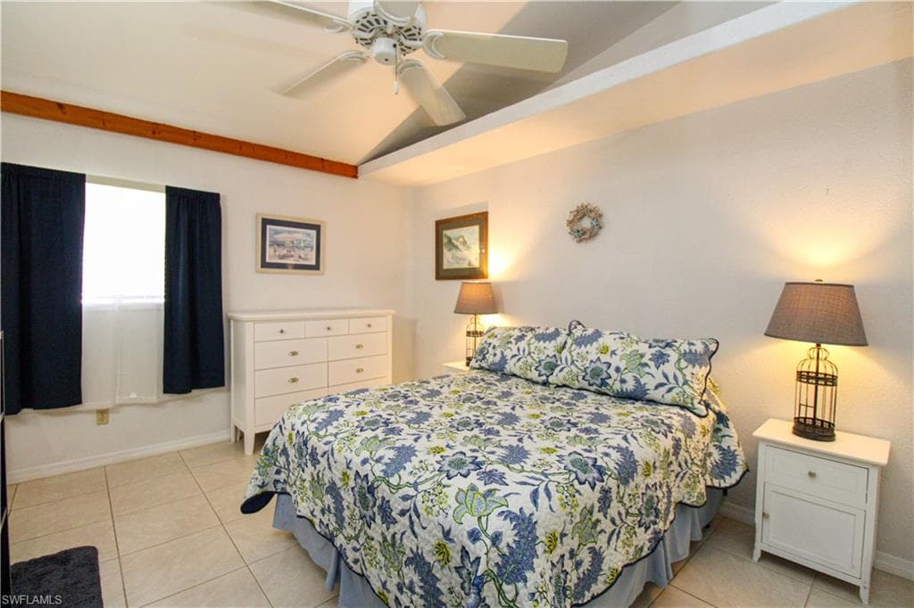 826 Wiggins Pass Rd 306, Naples, FL 34110-20