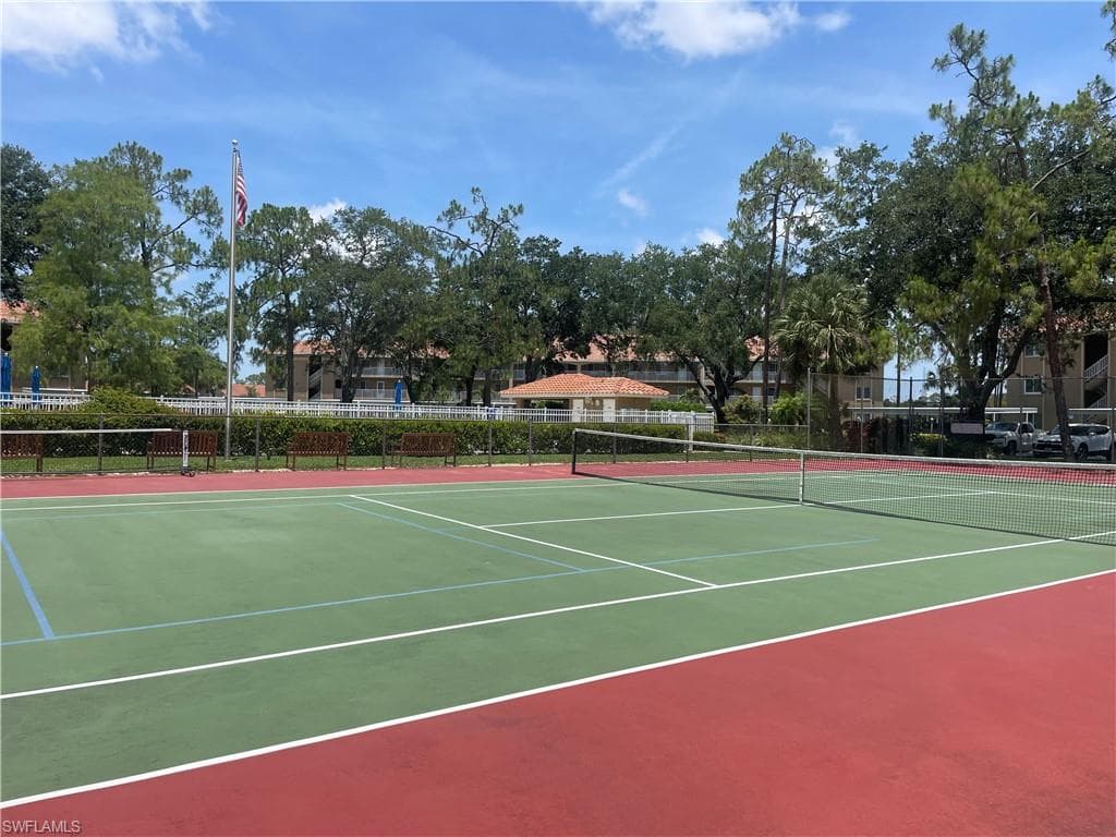 5985 Bloomfield Cir D205, Naples, FL 34112-33