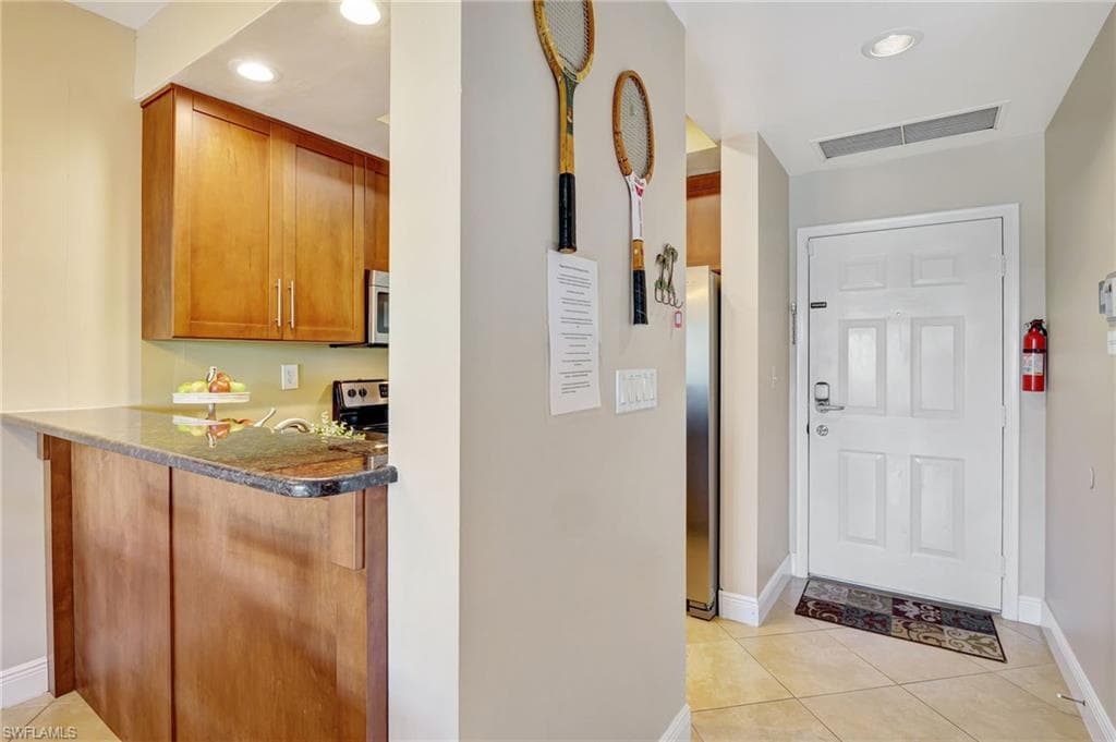 3326 Olympic Dr 413, Naples, FL 34105-20