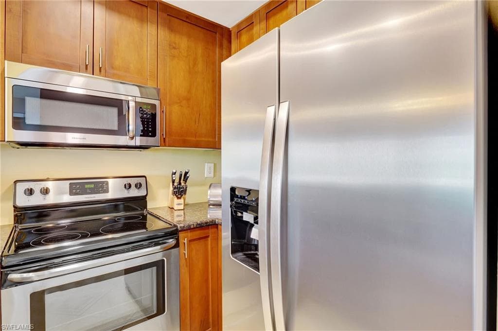3326 Olympic Dr 413, Naples, FL 34105-22