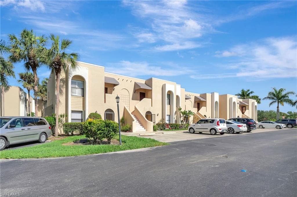 3326 Olympic Dr 413, Naples, FL 34105-32