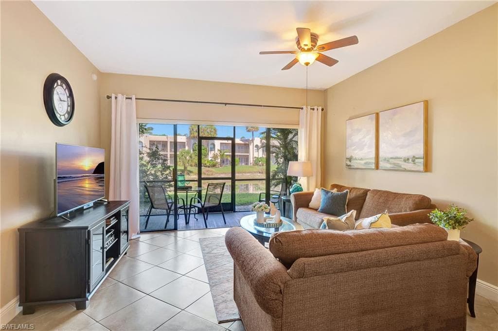 3326 Olympic Dr 413, Naples, FL 34105-3