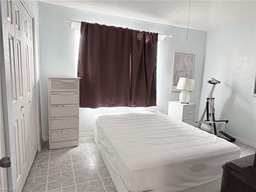 1096 Woodshire Ln C205, Naples, FL 34105-11