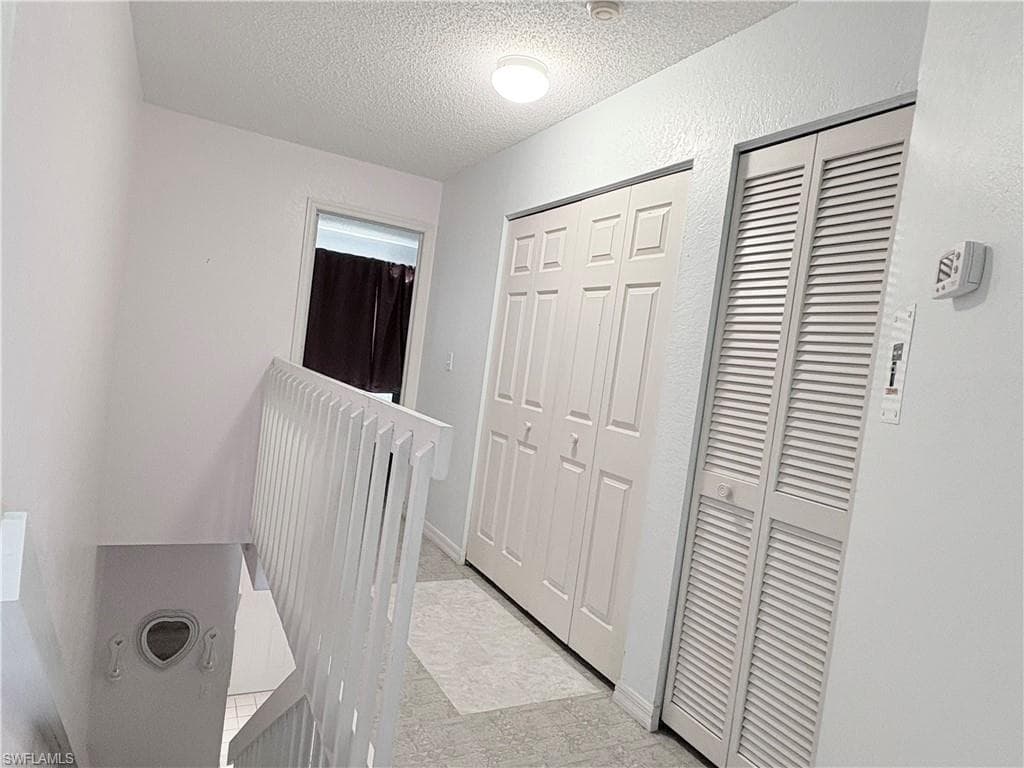1096 Woodshire Ln C205, Naples, FL 34105-8