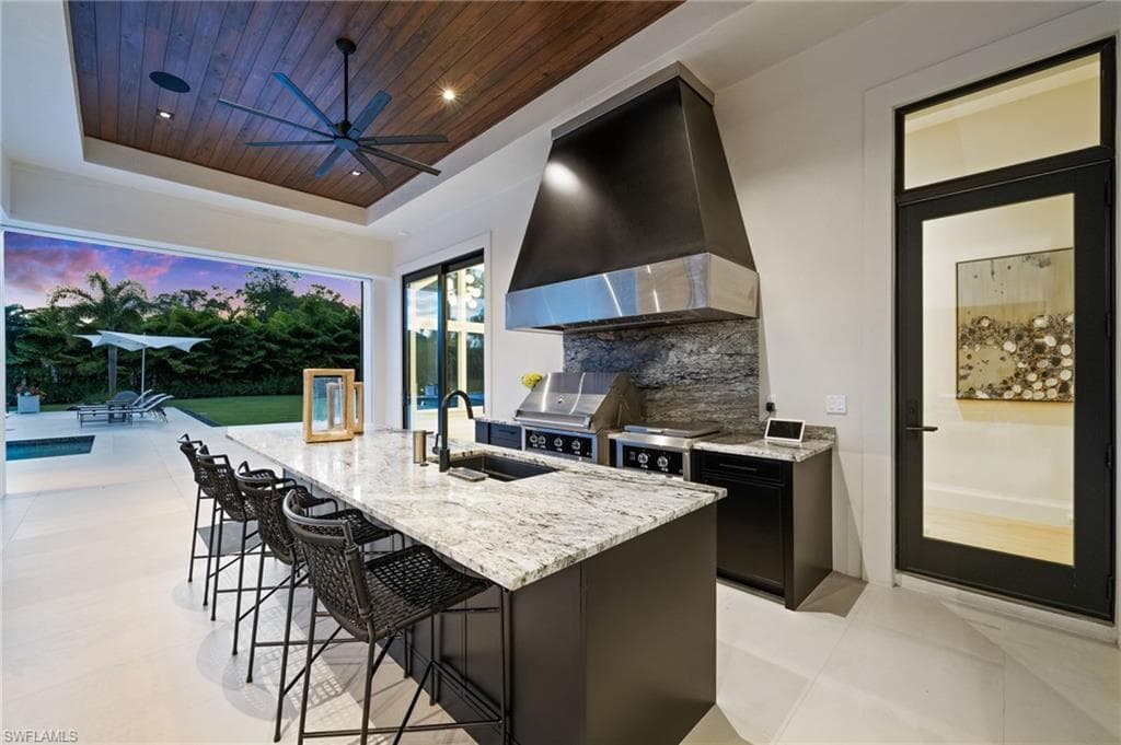 115 East Ave, Naples, FL 34108-8
