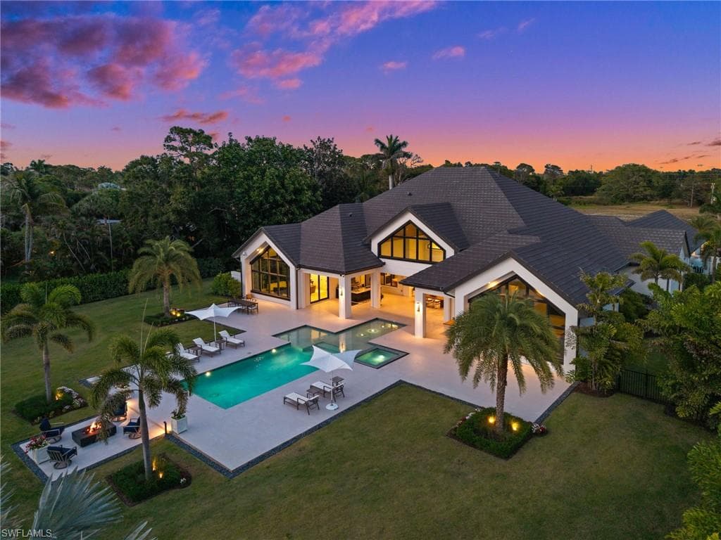 115 East Ave, Naples, FL 34108-10