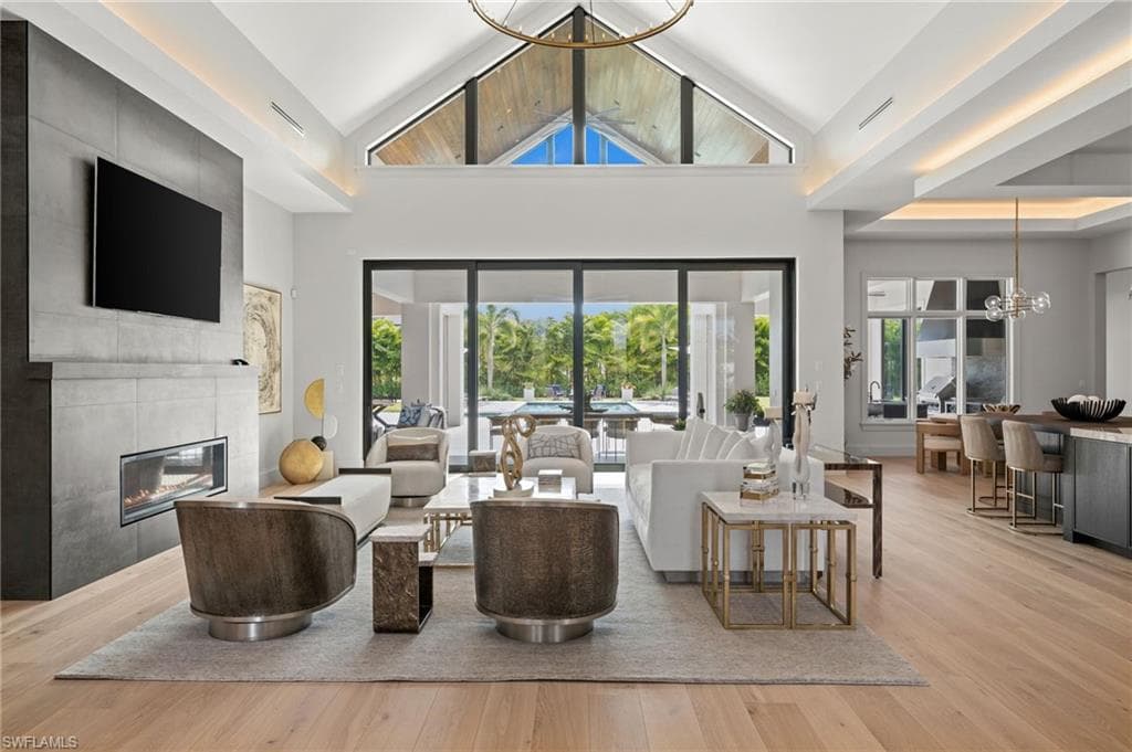 115 East Ave, Naples, FL 34108-13