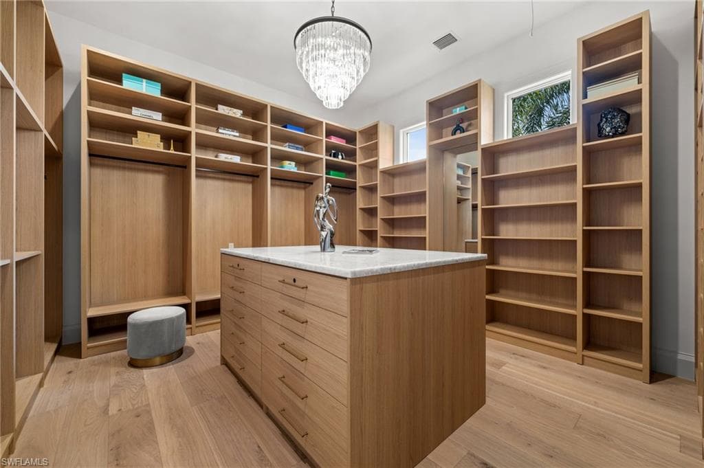 115 East Ave, Naples, FL 34108-25
