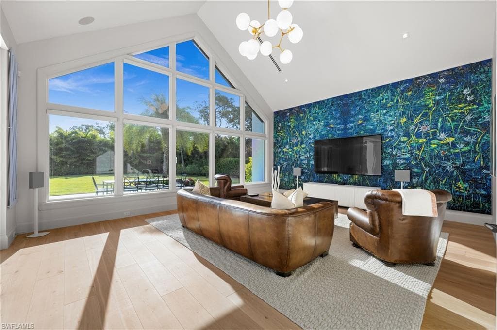 115 East Ave, Naples, FL 34108-30