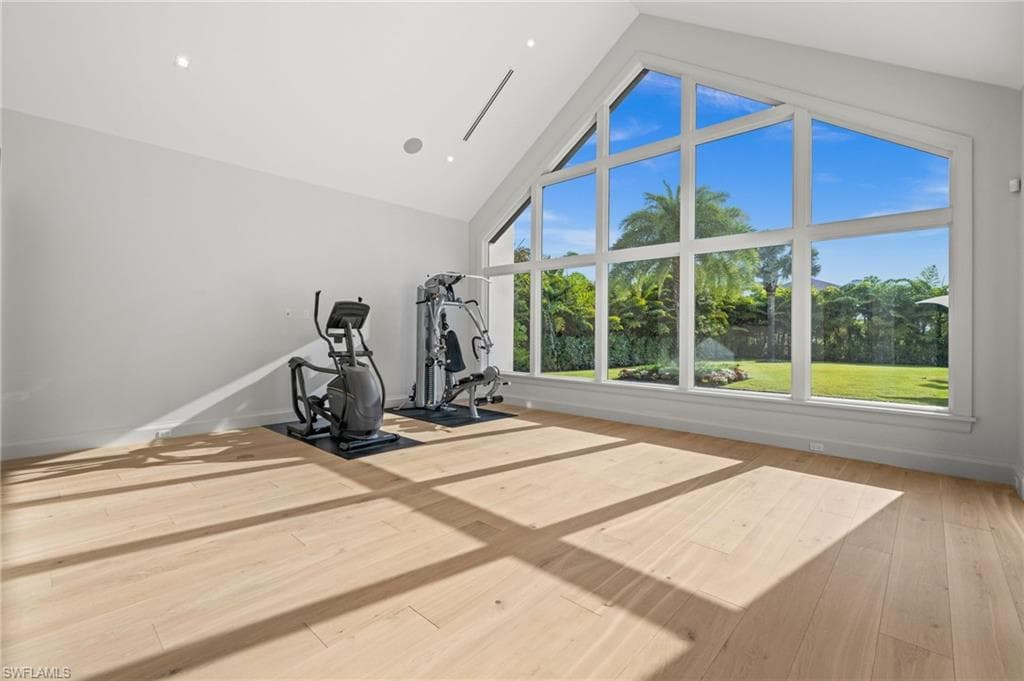 115 East Ave, Naples, FL 34108-33