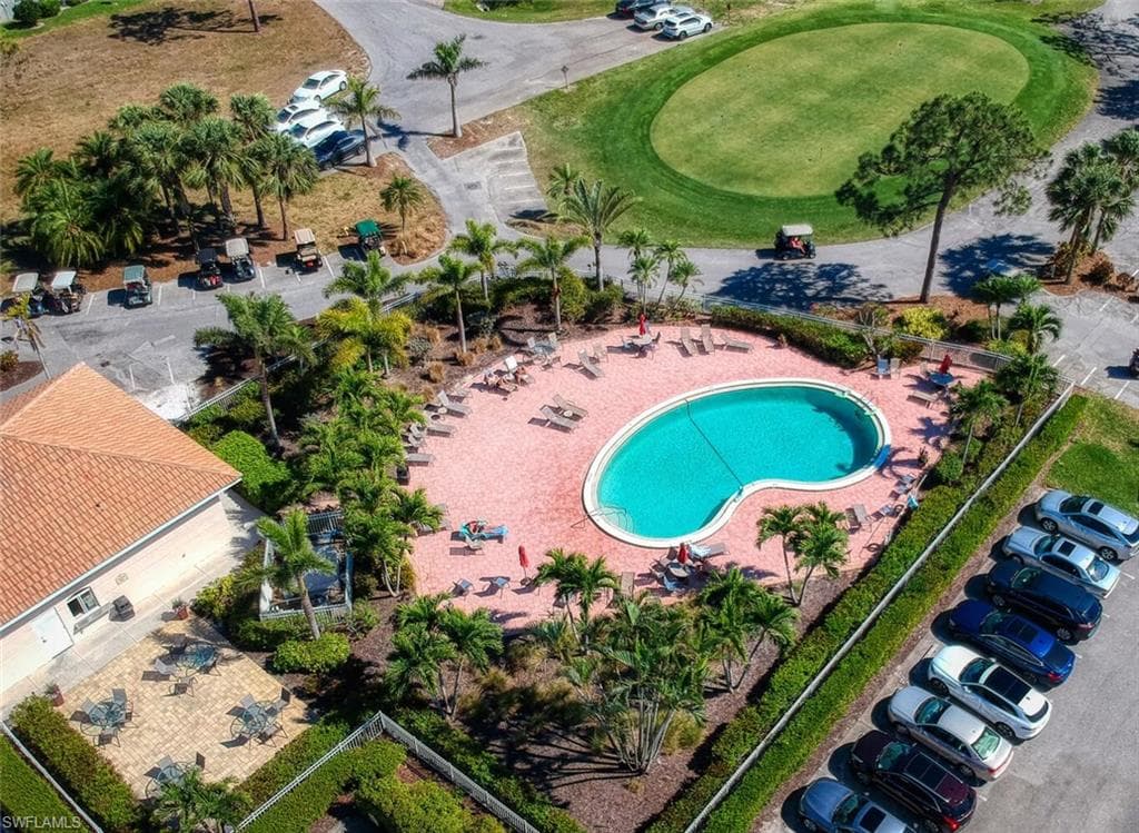 9882 El Greco Cir, Bonita Springs, FL 34135-28