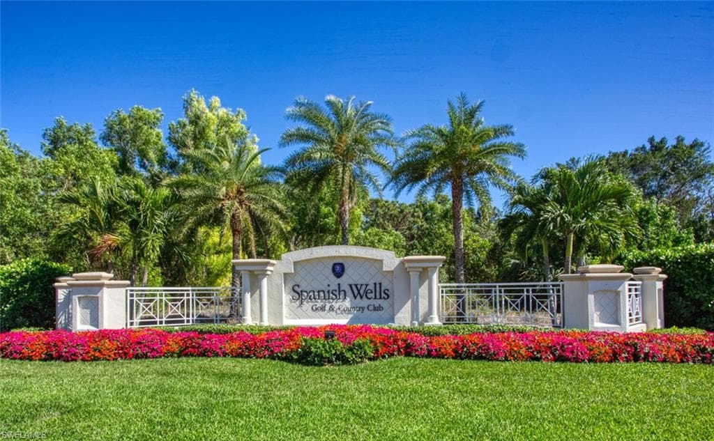 9882 El Greco Cir, Bonita Springs, FL 34135-43